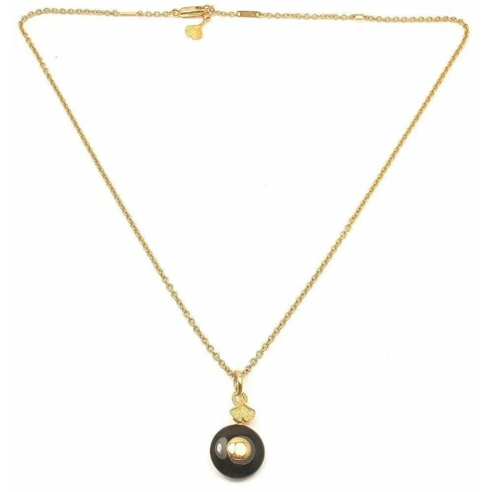 New! Authentic Carrera Y Carrera 18k Yellow Gold Ginkgo Onyx Pendant Necklace​